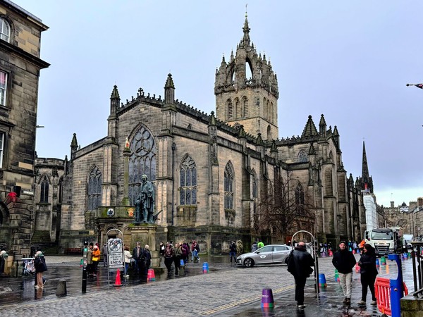 Exploring Edinburgh - Day 3 - The Royal Mile, Greyfriars Kirkyard & Newhaven Harbour